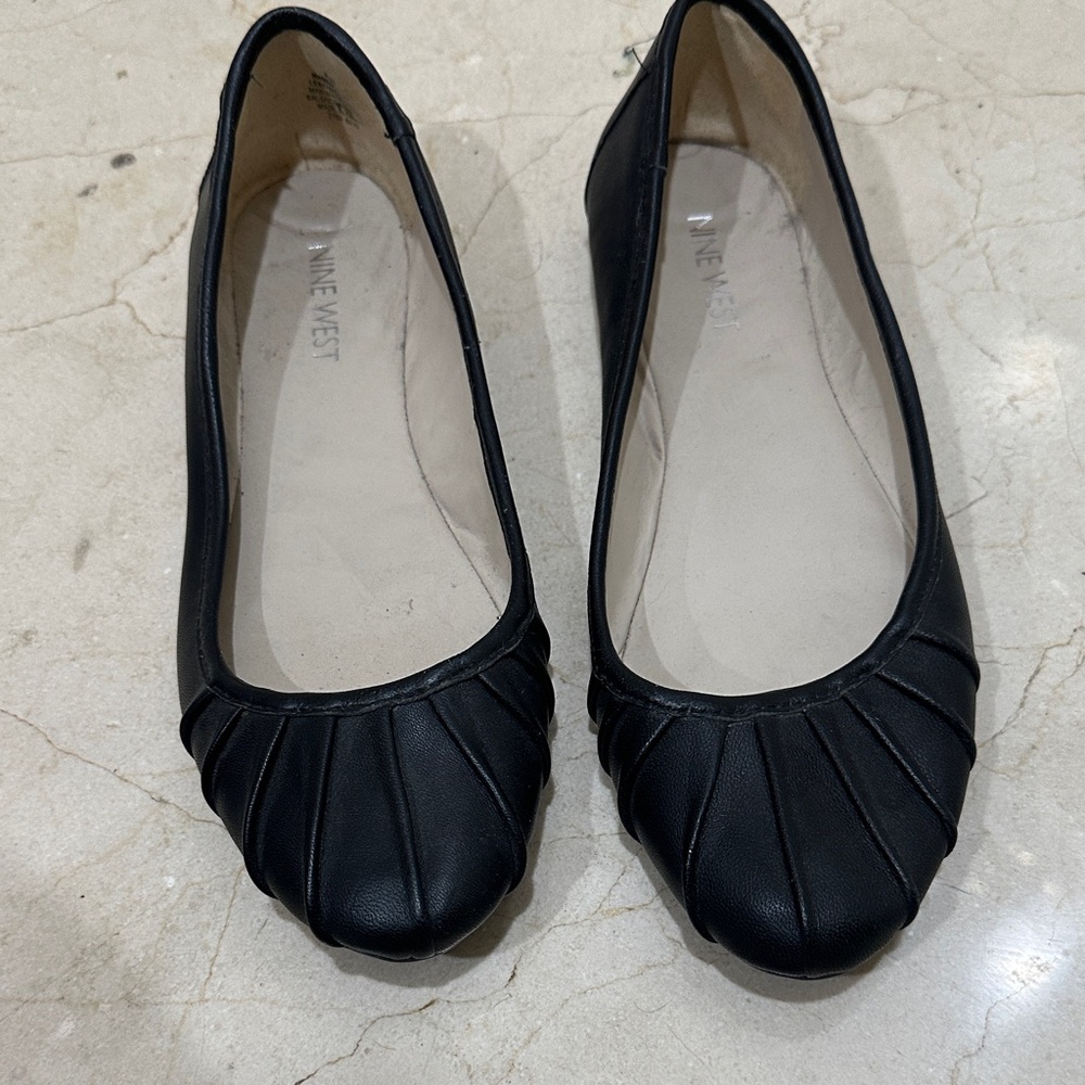 Nine West Black Pleated Flats